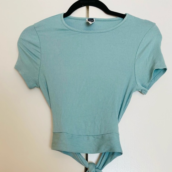 Windsor baby tee, size Medium. Never worn before, in great condition. - Picture 2 of 2